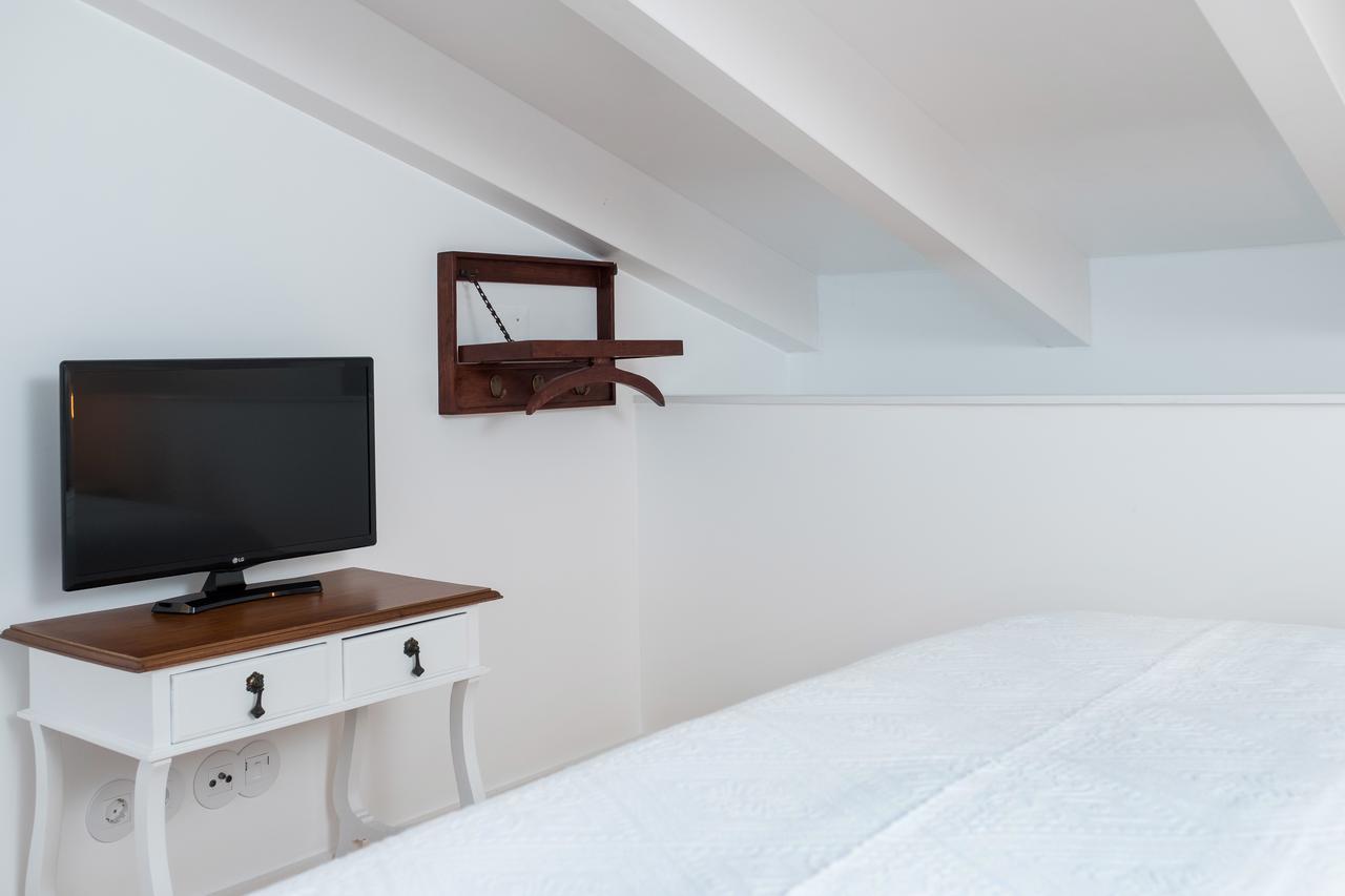 Lugares Com Historia Apartman Óbidos Kültér fotó
